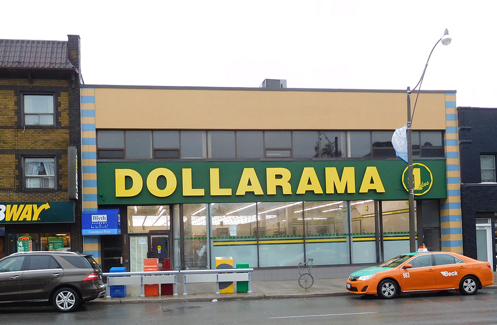 Dollarama storefront
